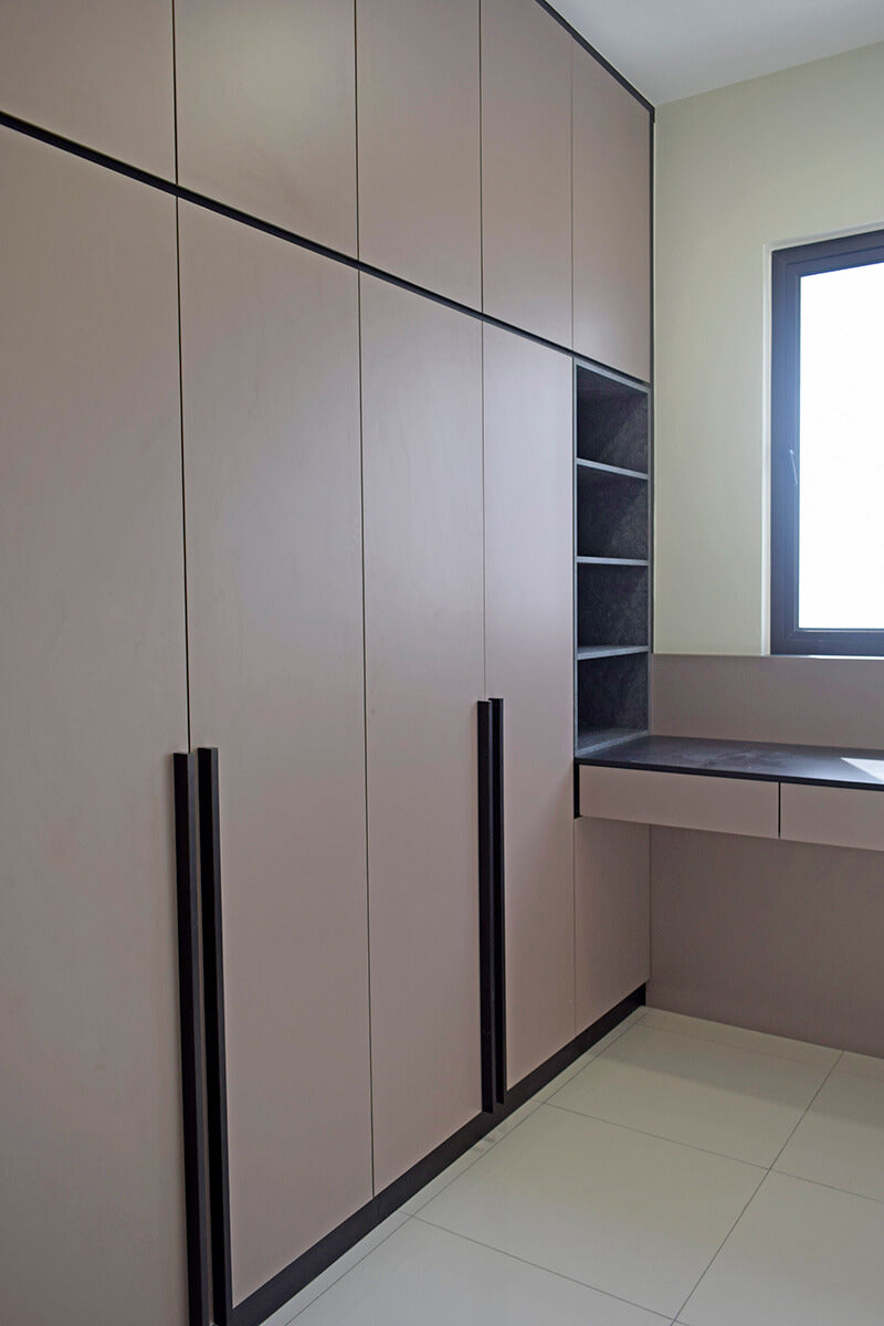 cabinet maker KL
