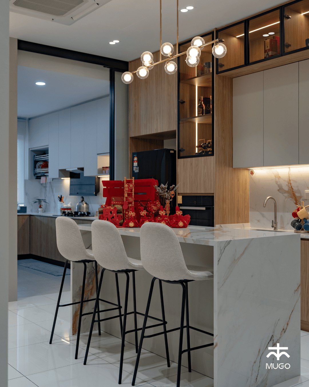 Fish gold maw marble kitchen island with bar stools, landed home in Semanja, Kajang
