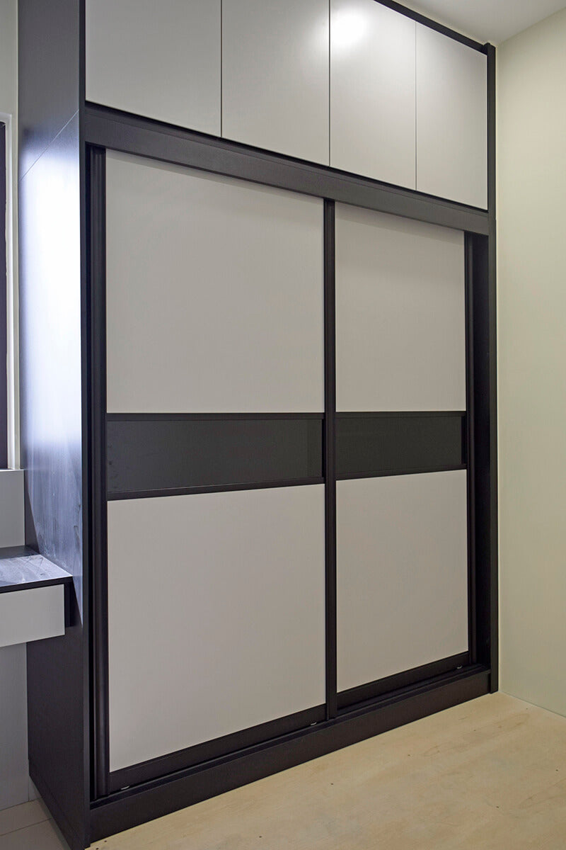 cabinet maker KL